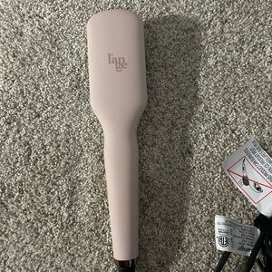 L’ange Le Vite Ceramic Straightening Brush